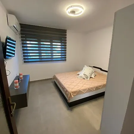 Apartament Teodora *